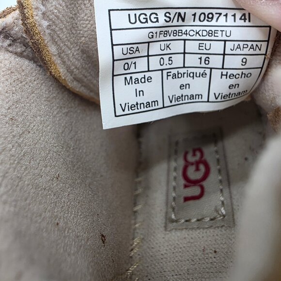 UGG Baby Kristjan Chukka Boot, Chestnut, 0/1 Infant US - Picture 5 of 5